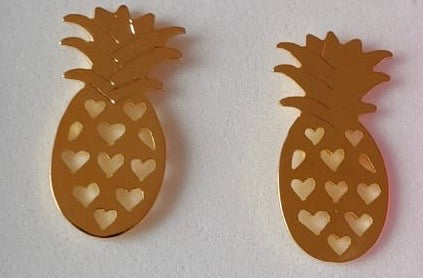 Topo piña corazones calados- Hecho a mano