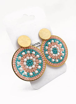 Aretes tejidos